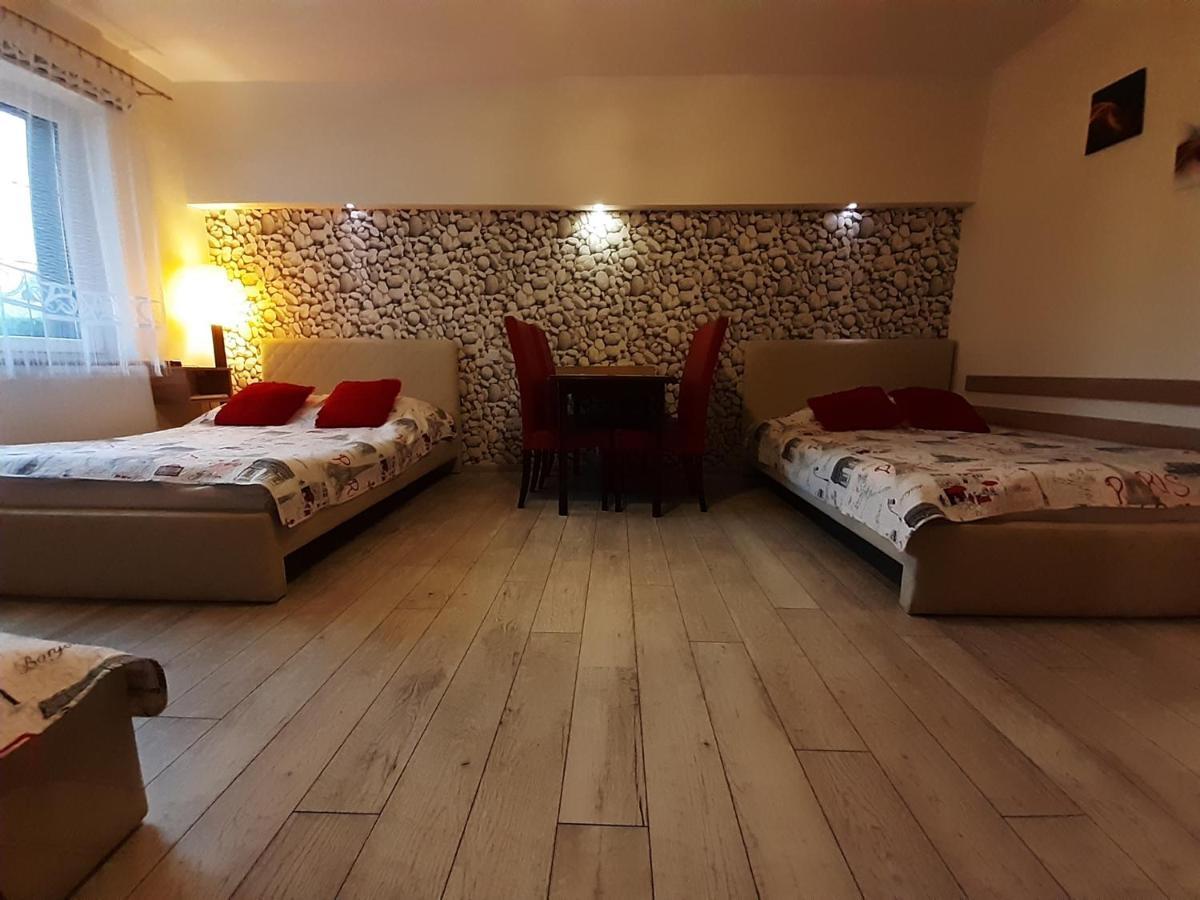 Pokoje Goscinne "Lenka" Ciechocinek Exterior foto